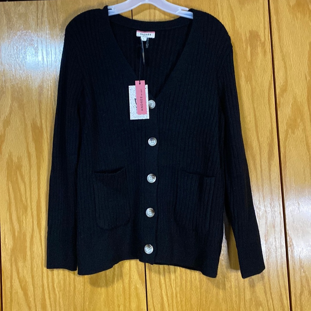 NWT women’s black Andree by Unit cardigan